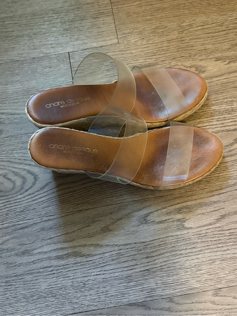Andre Assous Wedges - Picture 2 of 9